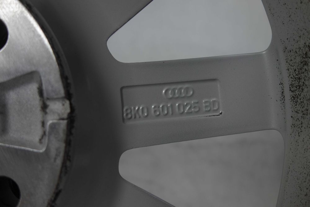 Alufelgi 16" 5x112 Audi 100 A3 A4 Seat Skoda Volkswagen Srebrne 834