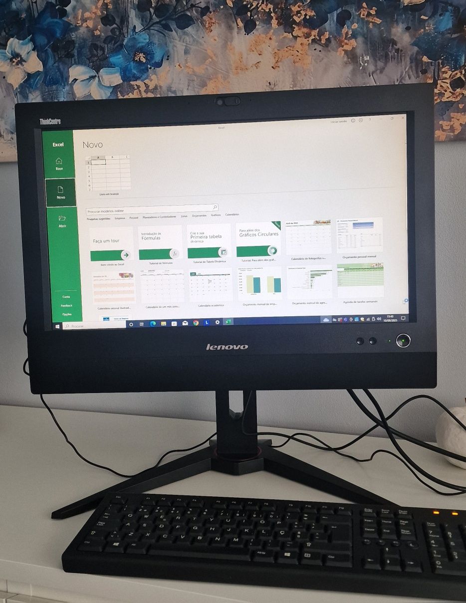 Desktop completo Lenovo  AIO i3-SSD 250GB -8GB WINDOWS 10 PRO+ Office