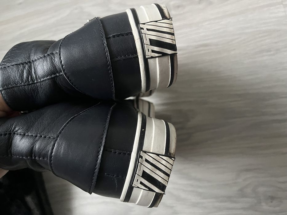 Жіночі шкіряни ботинки весняні