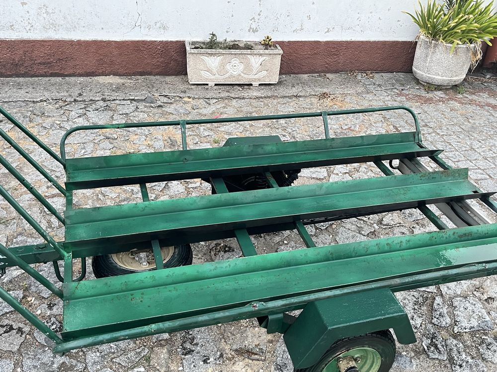Reboque /atrelado 3 motas ou 1 mota4