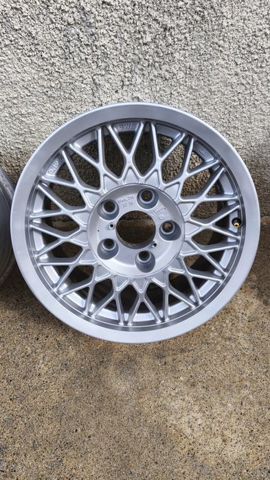 Jantes BMW 15" em ótimo estado