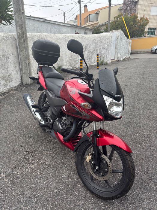Honda CBF 125 – Econômica e Confortável