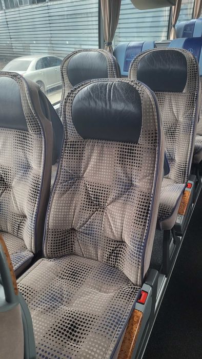 Оренда туристичного, екскурсійного, великого автобуса