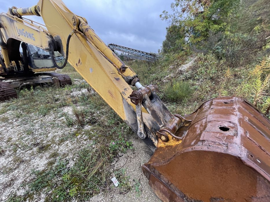 Продам экскаватор. 21 тонна. 2008 год.