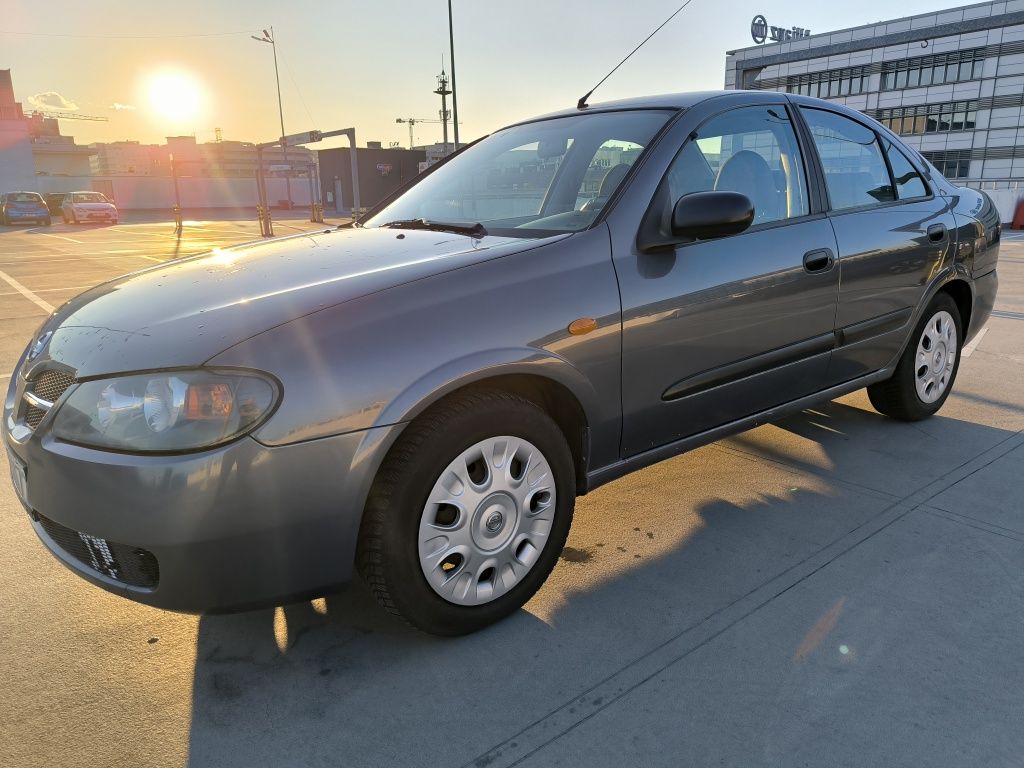 Nissan Almera Tylko 114 tys. przebieg/1.5 Benzyna/Sprawna/Zadbana/Lift