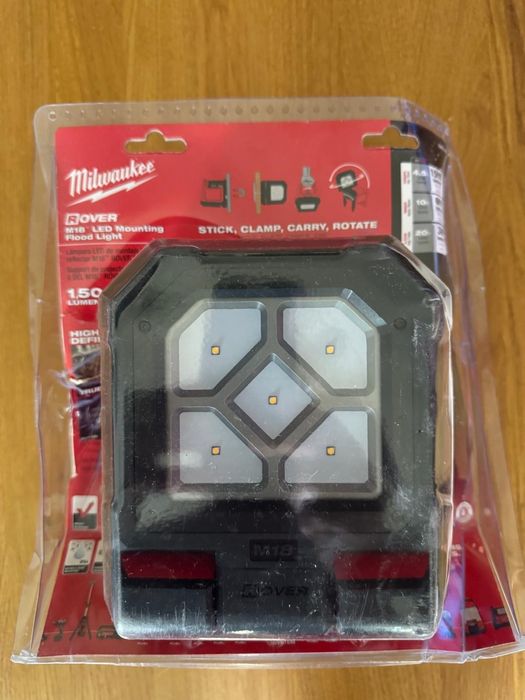 Lampa Obracana Milwaukee led M18