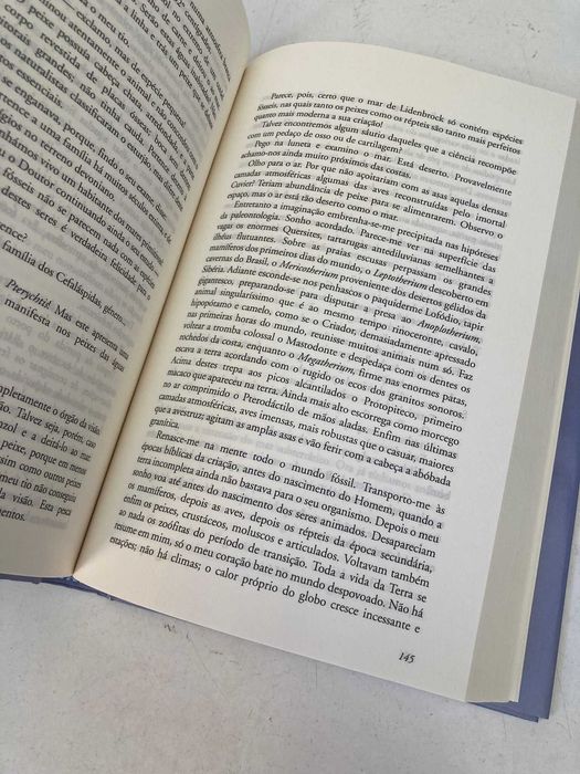 Livro - Viagem ao Centro da Terra: da Terra à Lua (ctt grátis)