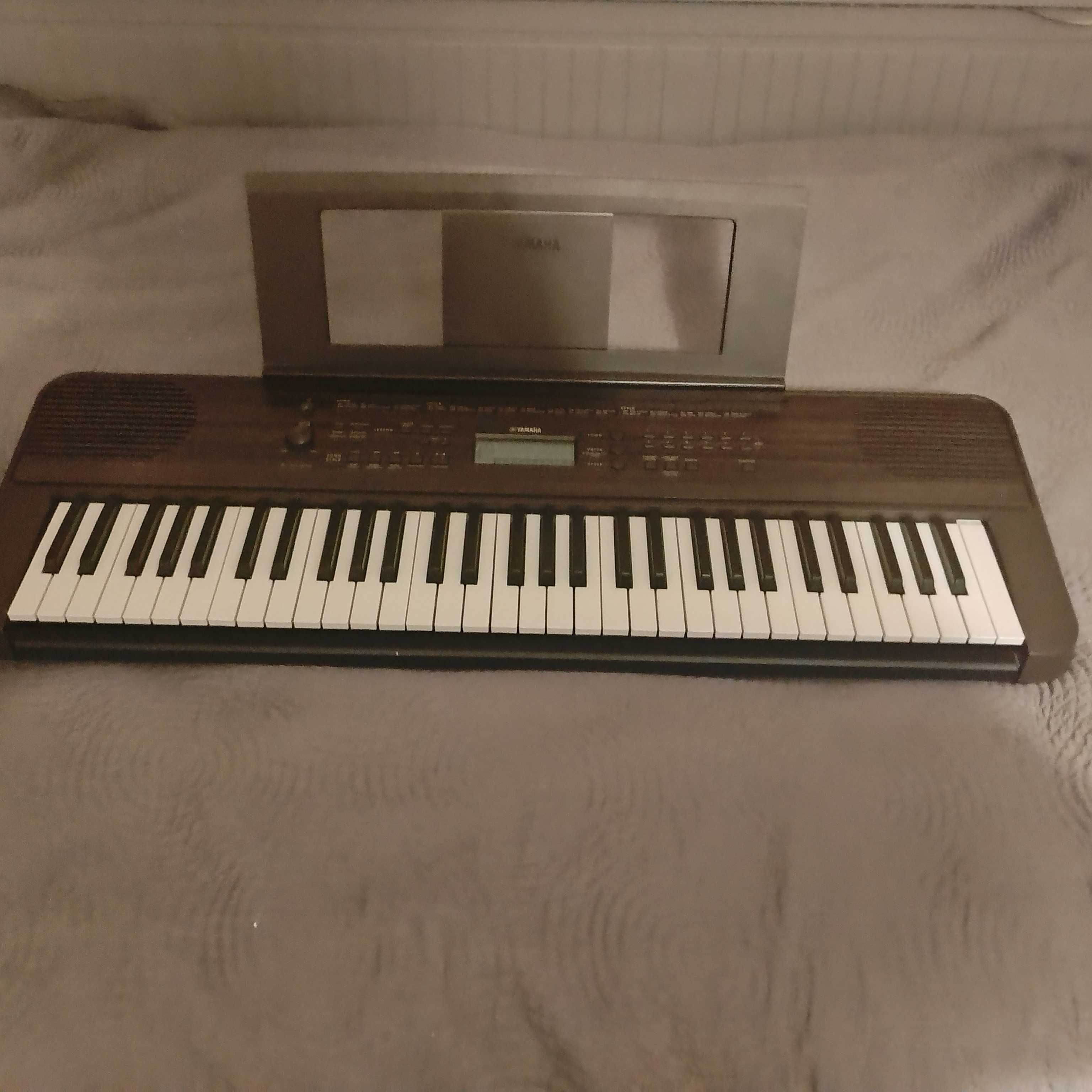Keyboard Yamaha PSR-E360