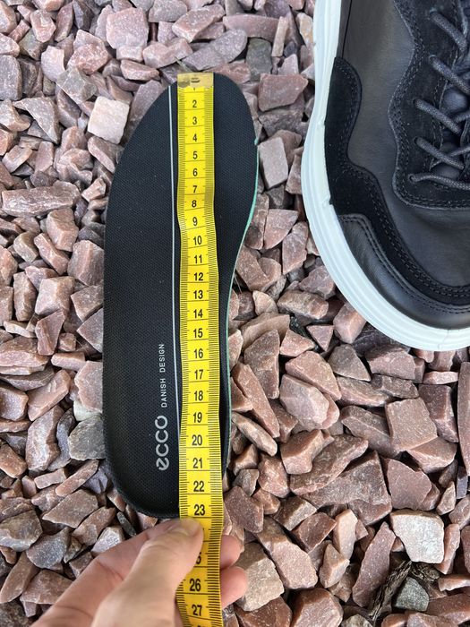 Кросівки жіночі 35р