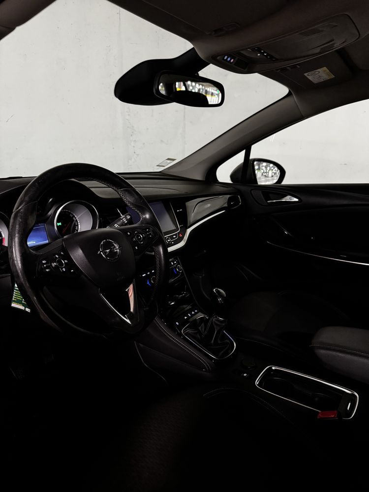 Opel astra 1.6 dyanamic sport
