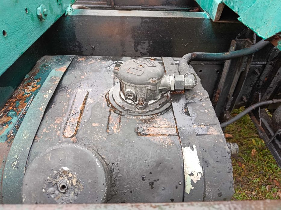 Продам камаз лісовоз