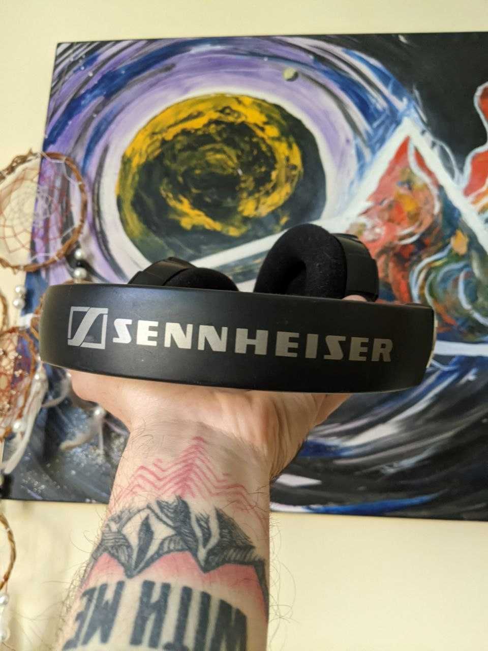 Sennheiser HD 215: студійні навушники в гарному стані