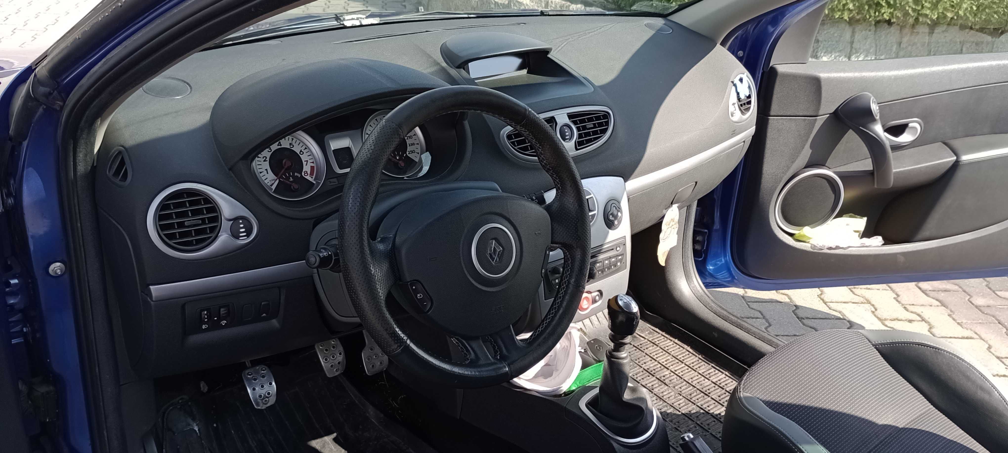 Renault Clio GT 1,6 16V 128KM