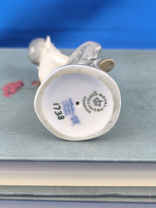 Faun na pieńku Royal Copenhagen nr.1738 #porcelana #ozdoba #dekoracja