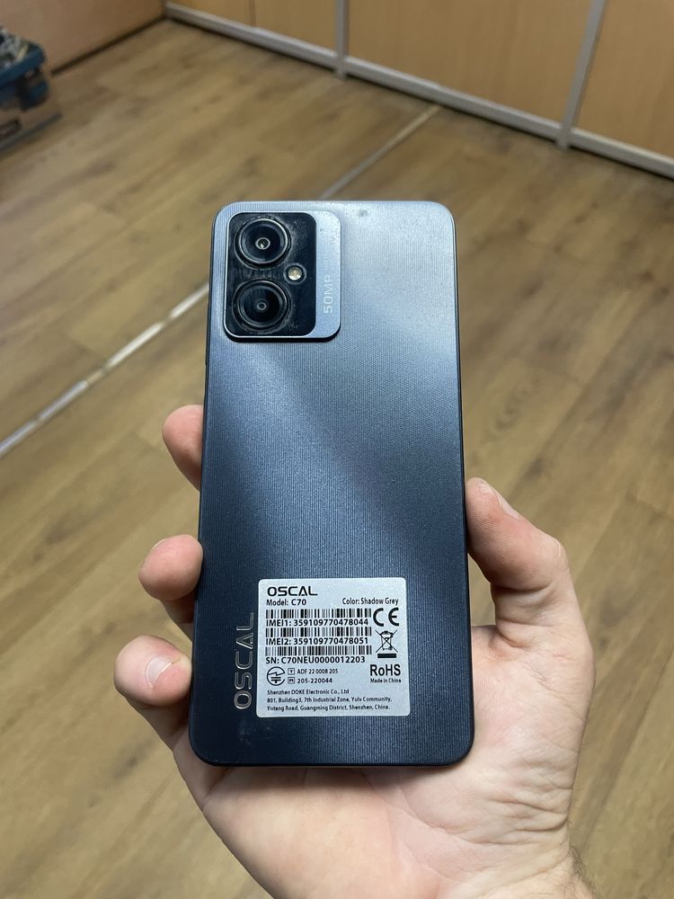 Продам смартфон Oscal C70