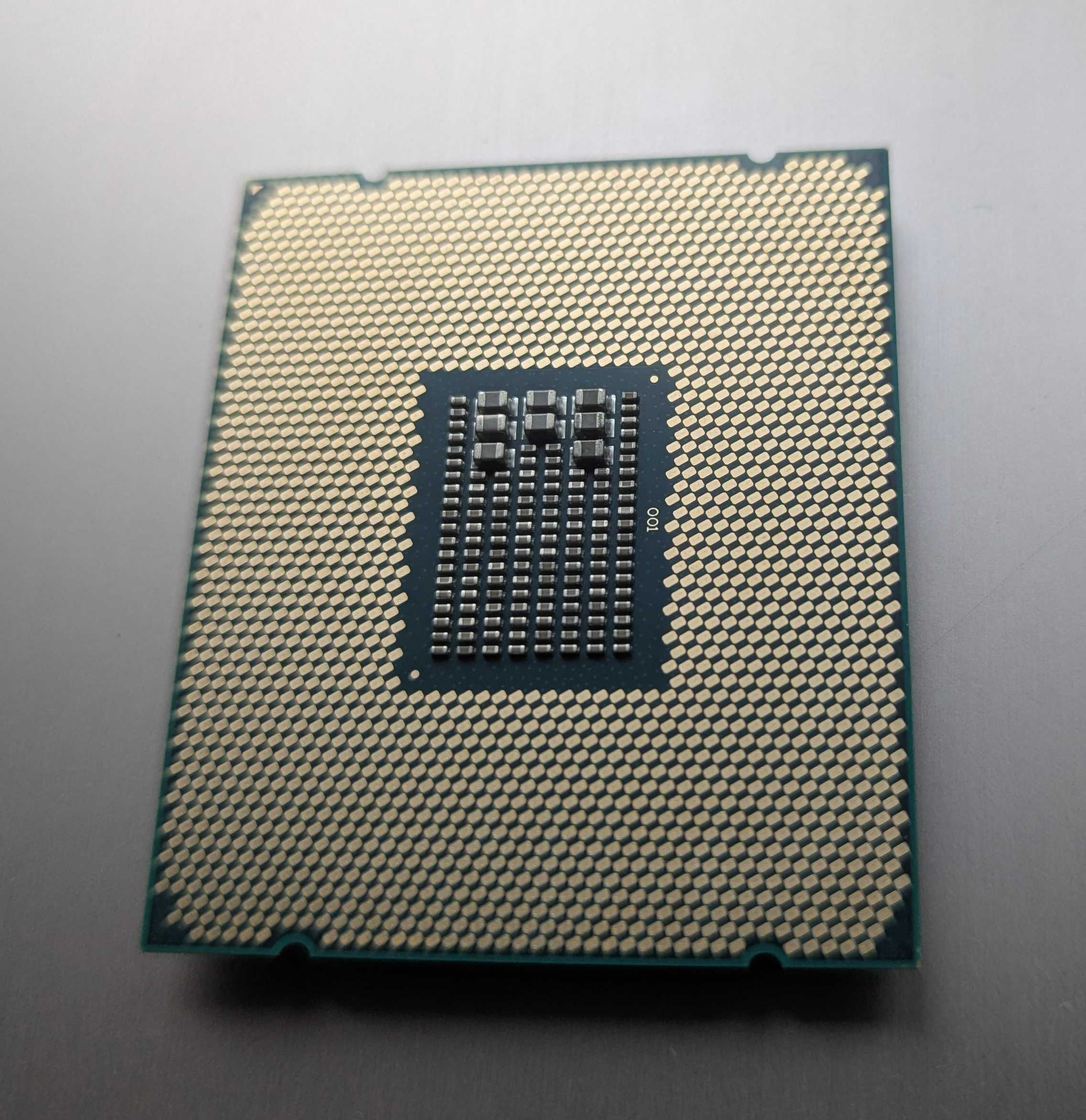Процесори Xeon E5 2630 10 ядер 20 потоків V4 на сокет 2011-3