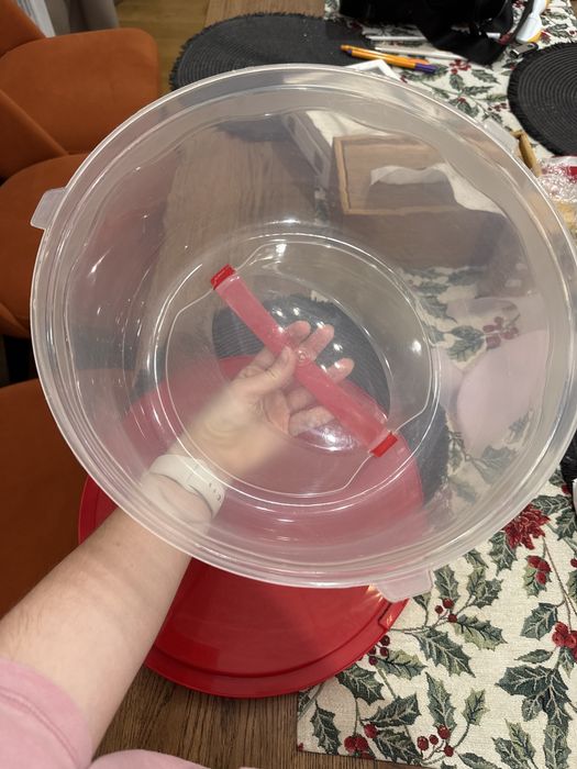 Пластикова тортівниця