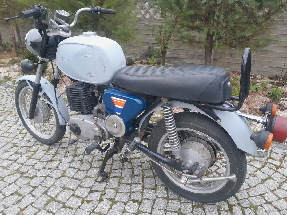 Mz ts 250 /1 z dokumentami na chodzie