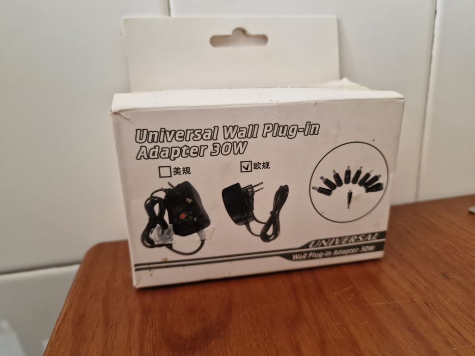 Universal Pluguin Adaptador 30W