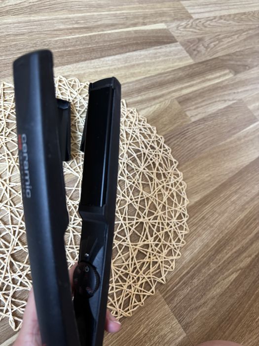 Плойка та утюжки для волосся