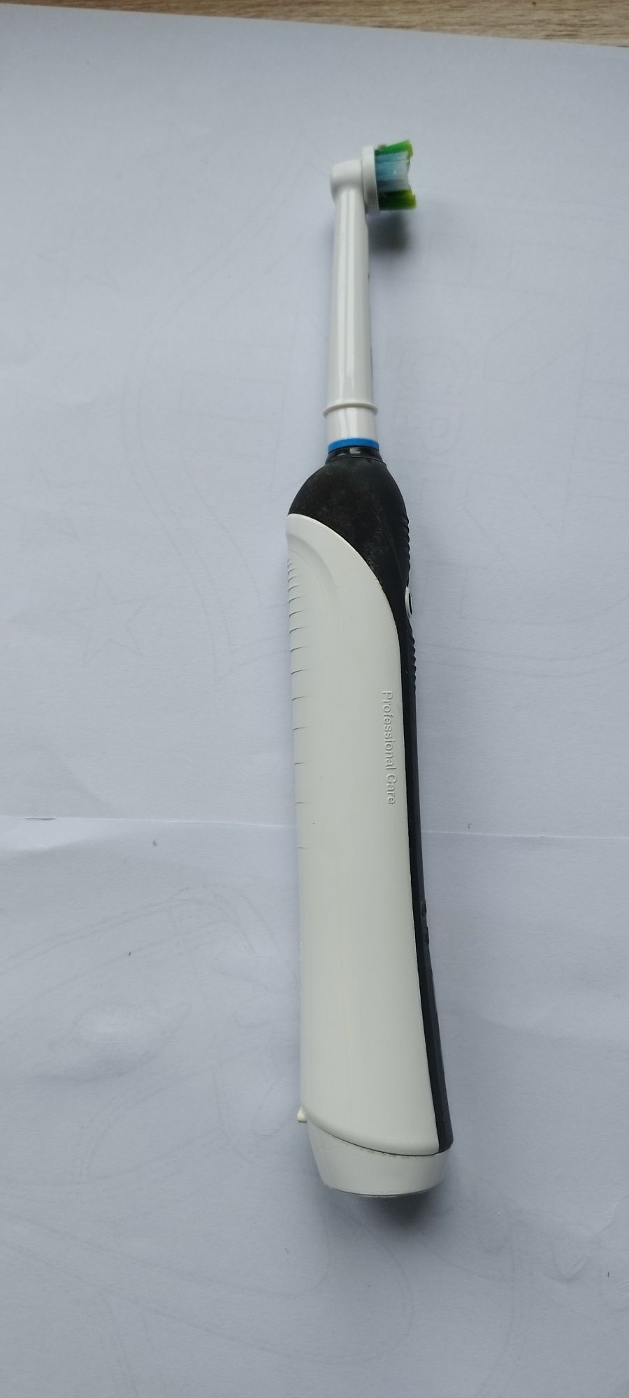 Szczoteczka elektryczna Oral-B Pro 790
