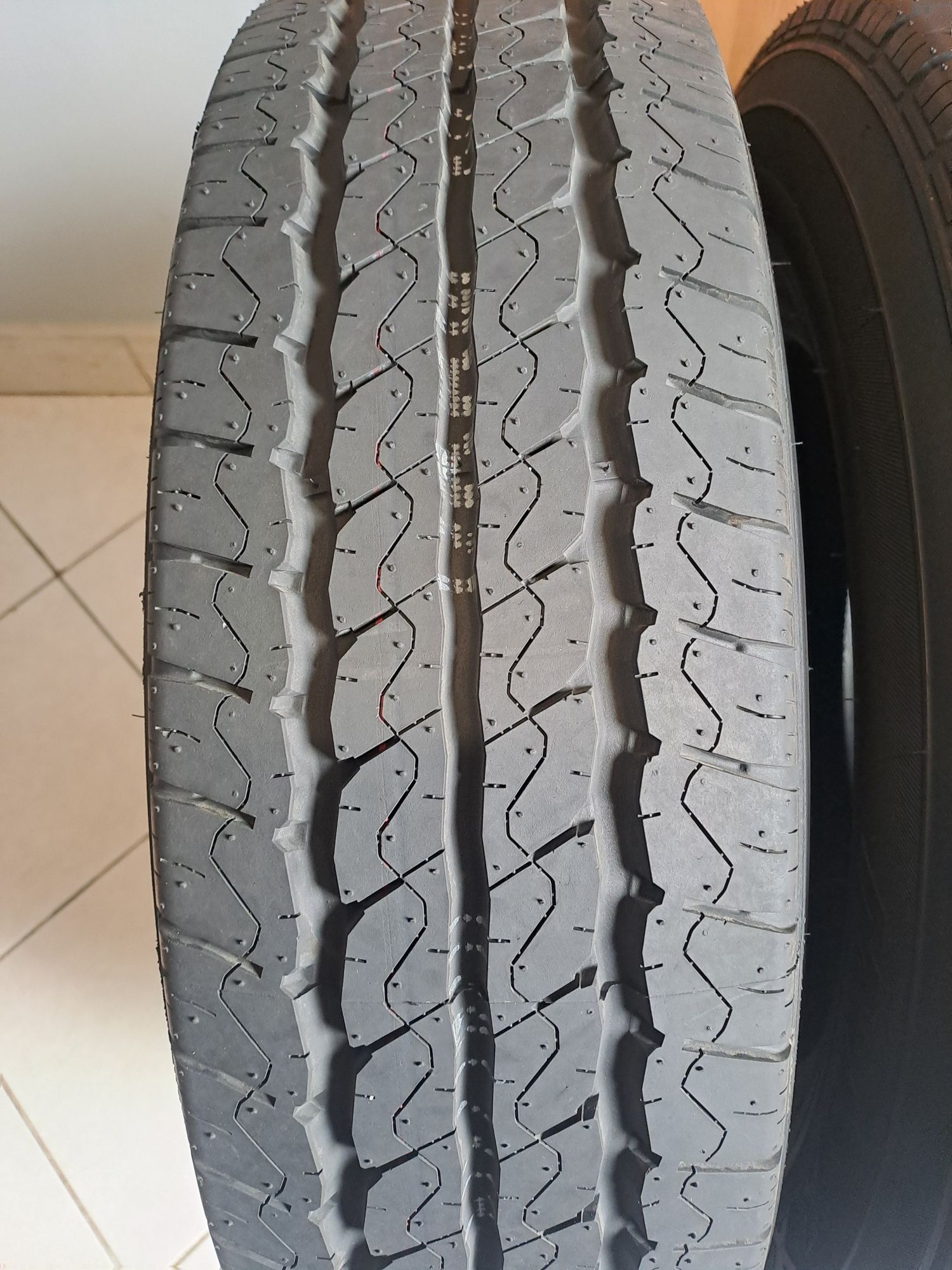 Opony 205 75 R16C  Maxxis Vansmart 2023r