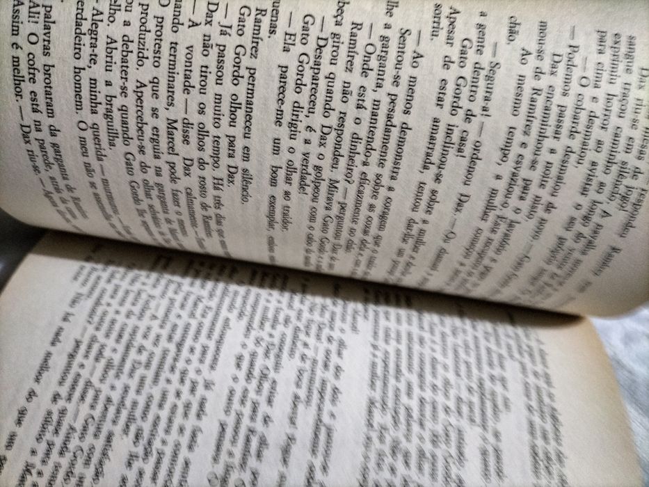 Livro Harold Robbins - Os Aventureiros