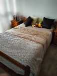 Cama de casal+mesa cabeceira