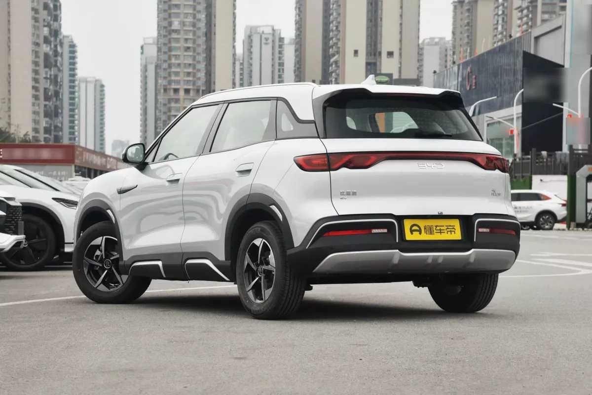 Електромобіль BYD Yuan Up .  AUTOCHINA  Кривий Ріг .