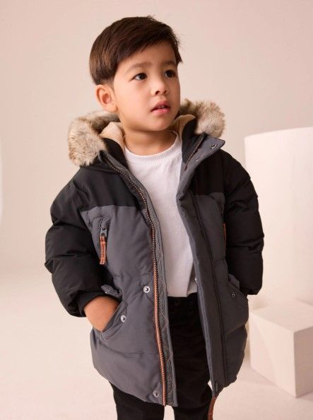 Зимова куртка Next