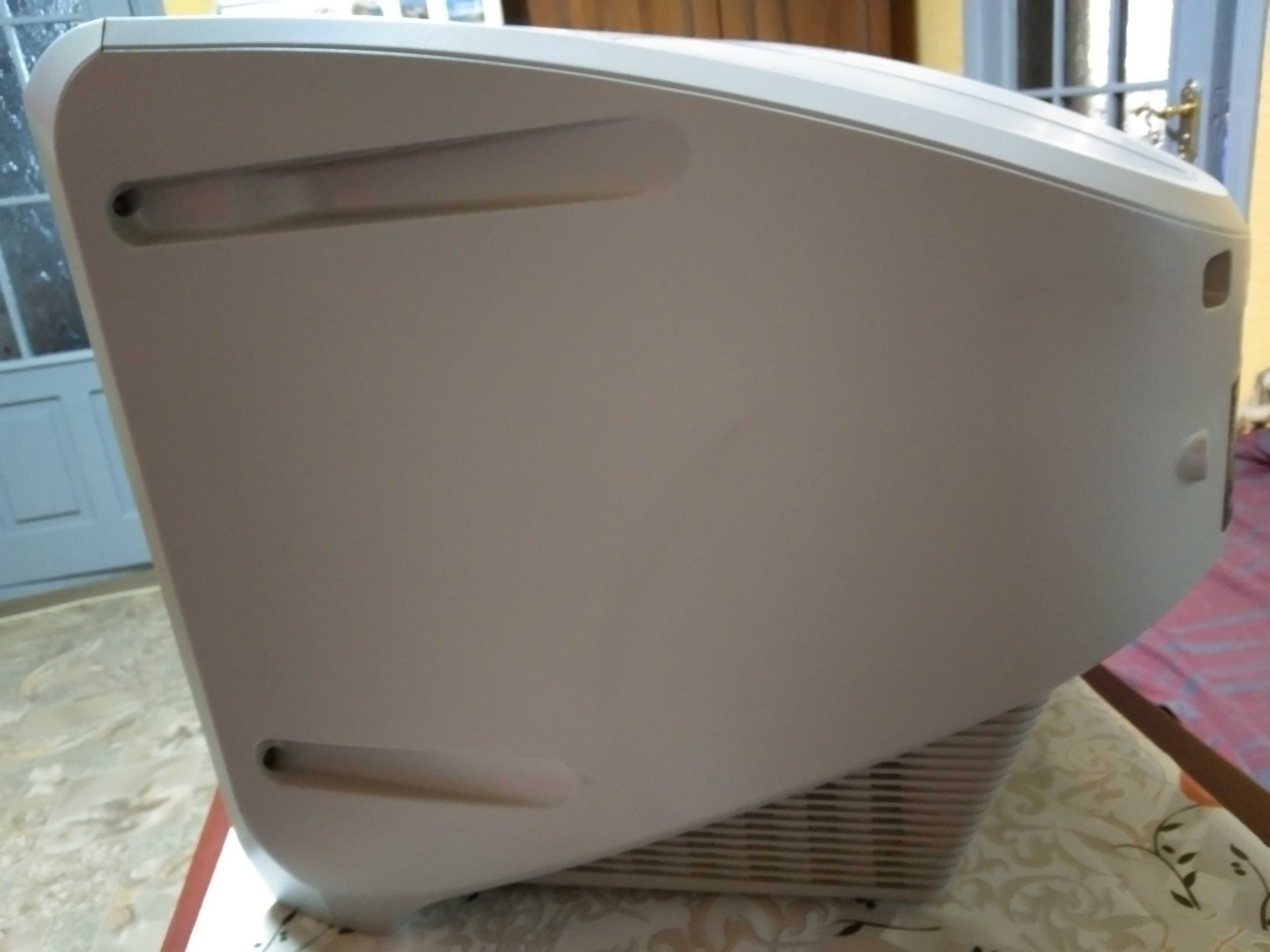 Телевізор SONY Trinitron в ідеальному стані, все працює, дігональ 52см