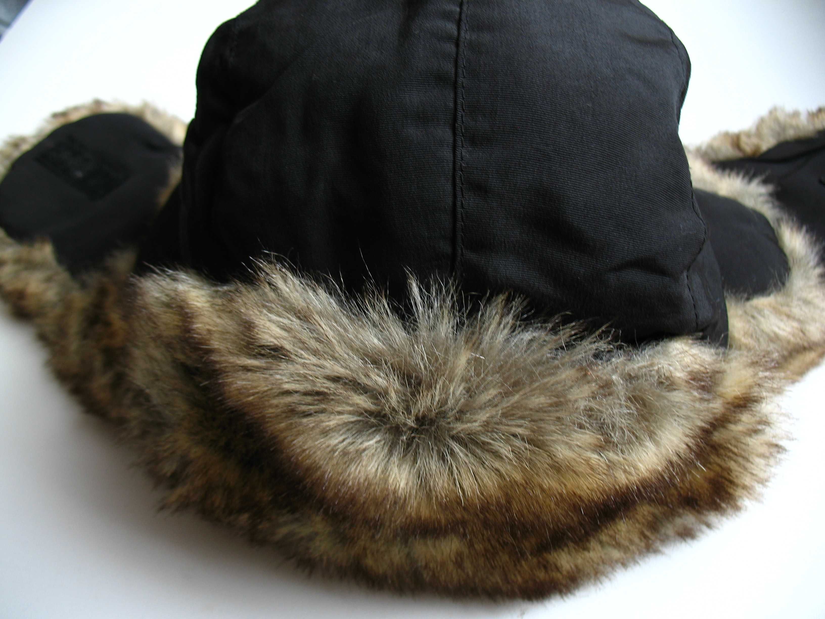 Zimowa, lekka i ciepła szwedzka czapka uszatka Satila.
