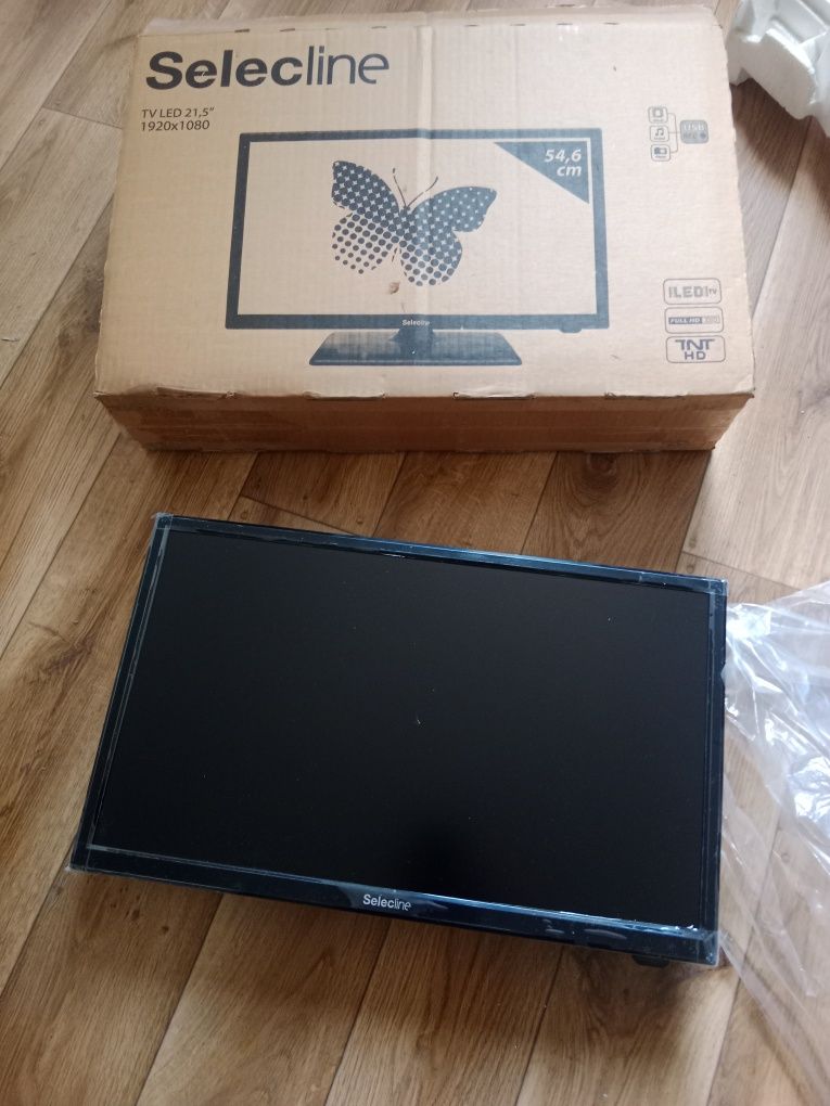 NOWY tv LED z pilotem