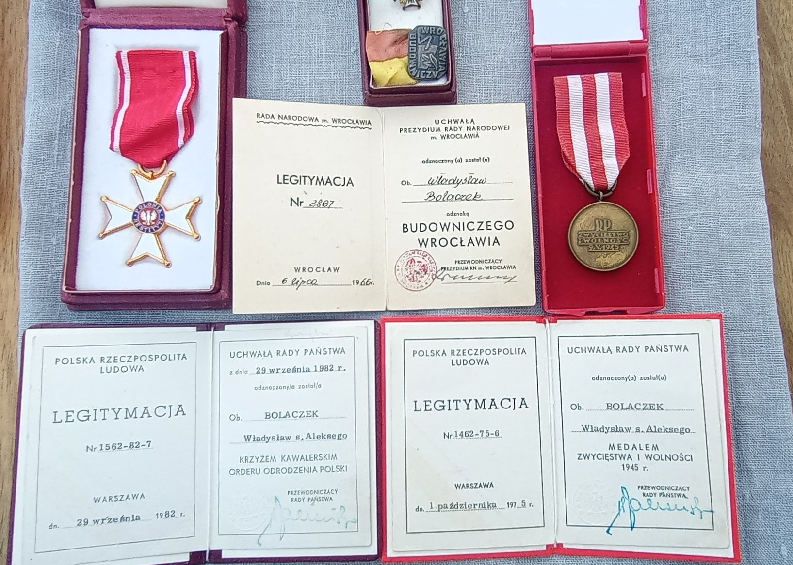 Zestaw 1 Dywizja Piechoty LWP Krzyż Walecznych Za Warszawę Odrę Nysę