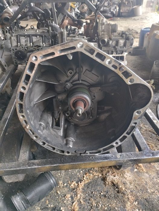 КПП коробка передач MERCEDES W210 W203 2.2 cdi