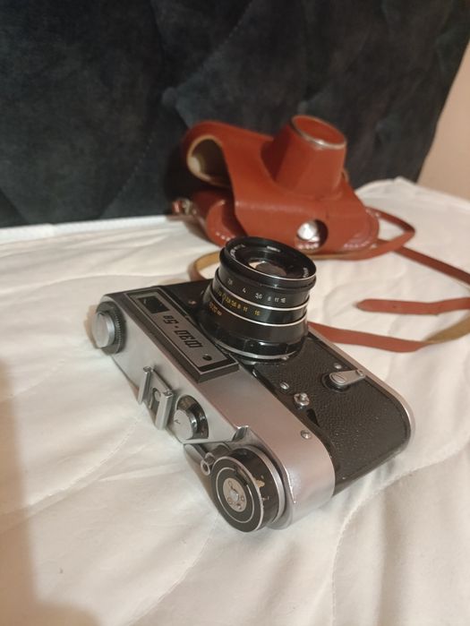 Фотоапарат ФЕД 5В у шкіряному чохлі гарний стан