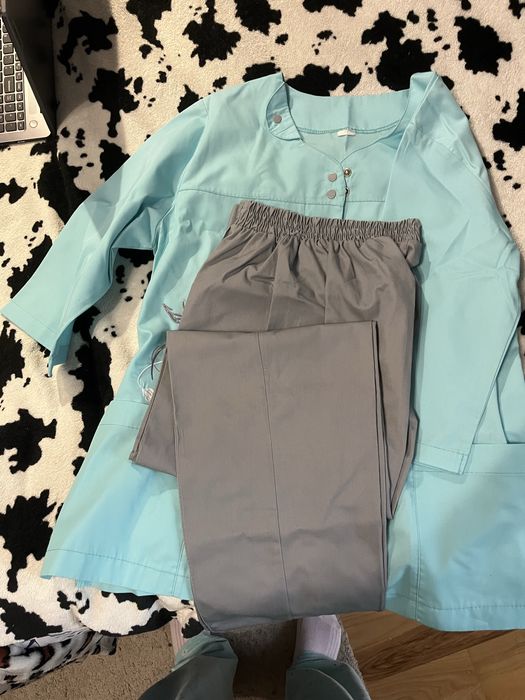 Продам медичний костюм