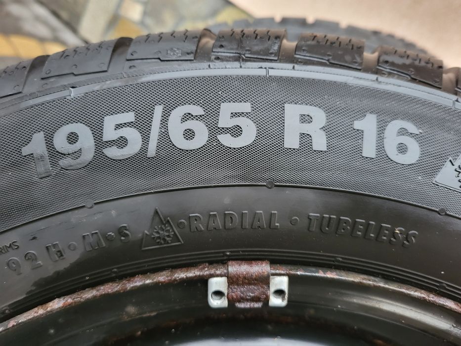 Колеса в комплекті та шини