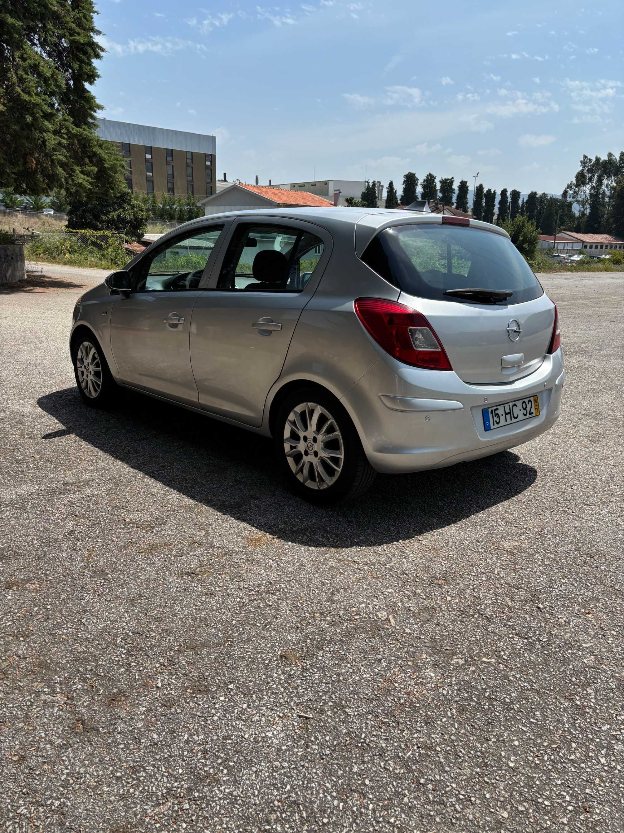 Opel Corsa 1.2 Enjoy