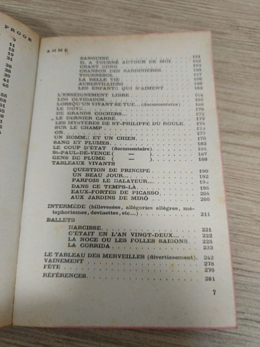 Livro"Spectacle" de Jacques Prevert.