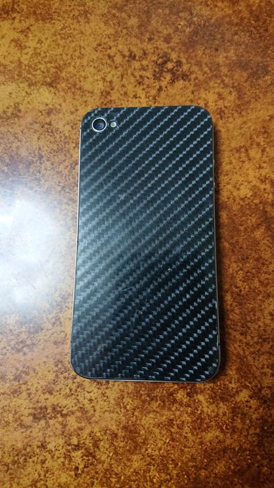 Продам  телефон айфон 4s