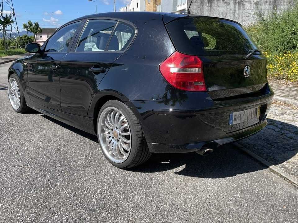 BMW Série 1 118d - 2009