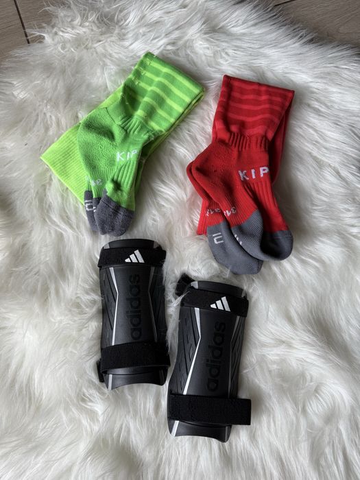 Ochraniacze Adidas skarpety piłkarskie rozm. 31-34