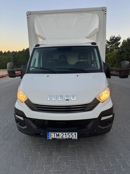 Iveco Daily Sprzedam samochód ciężarowy IVECO Daily 35s18 z windą.