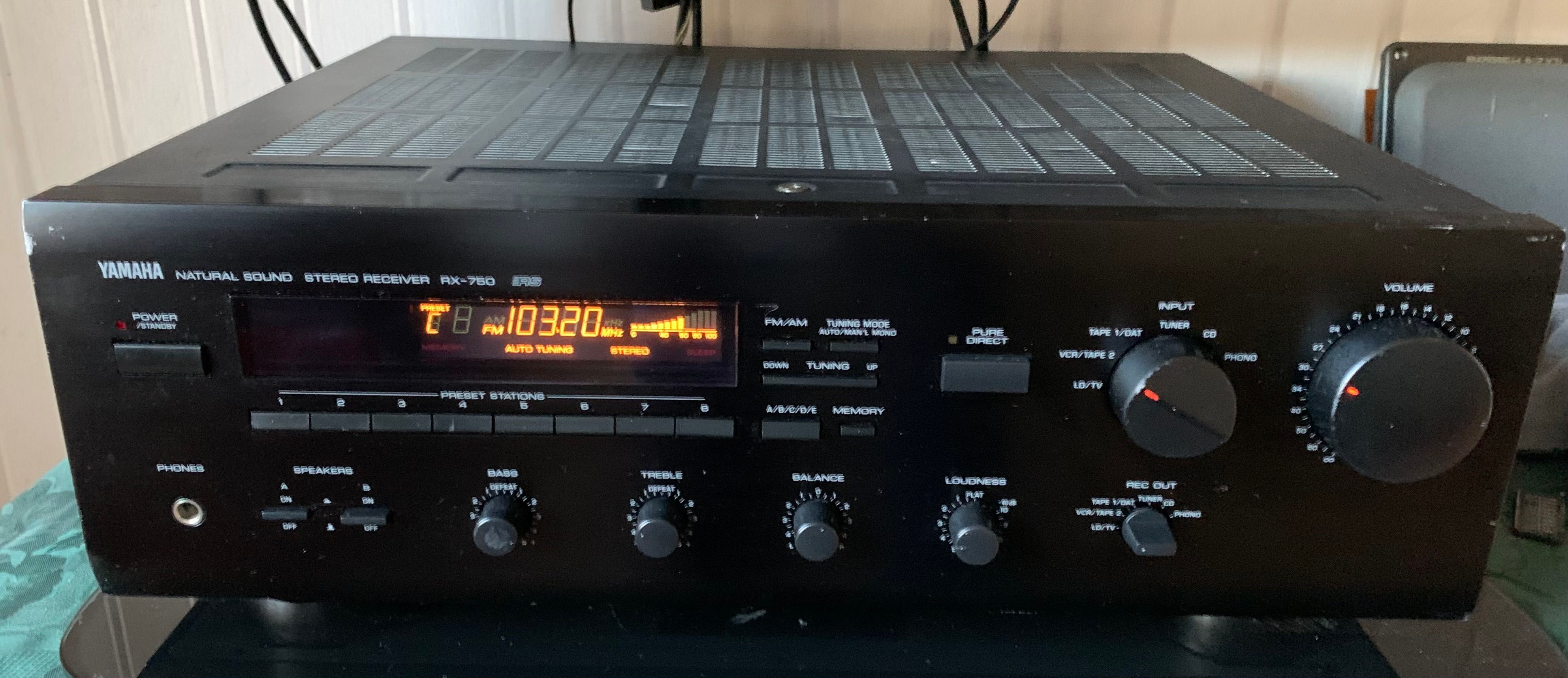 Yamaha stereo receiver RX-750