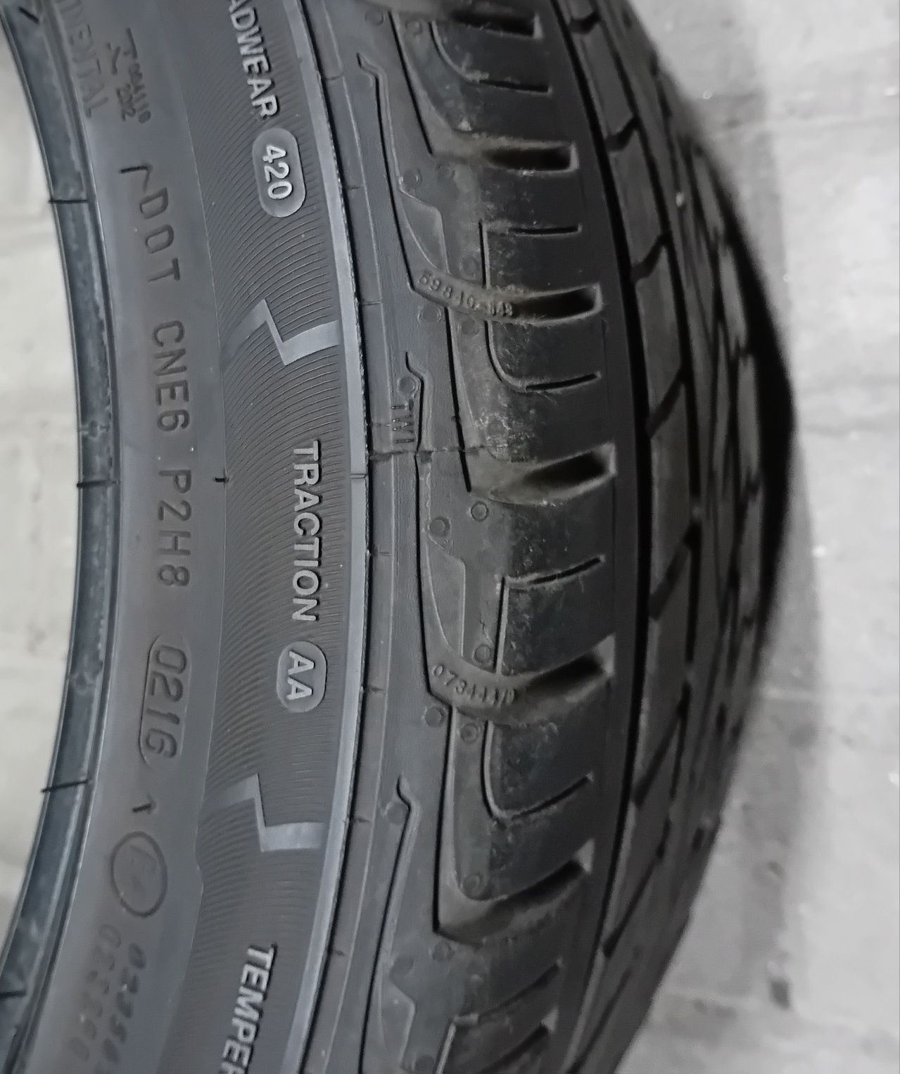 Opony 235/45 R 19 Continental CrossContact