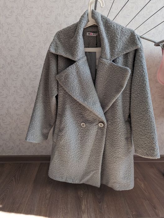 Пальто осінь-весна