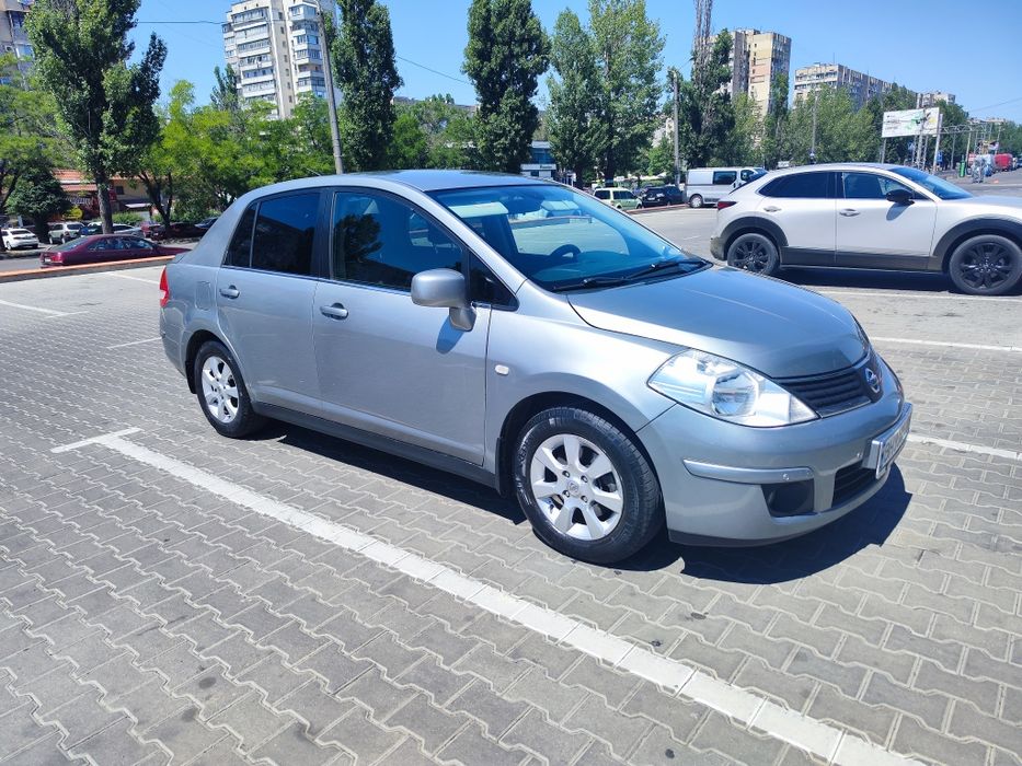 Ниссан Тиида Nissan Tiida 1.6