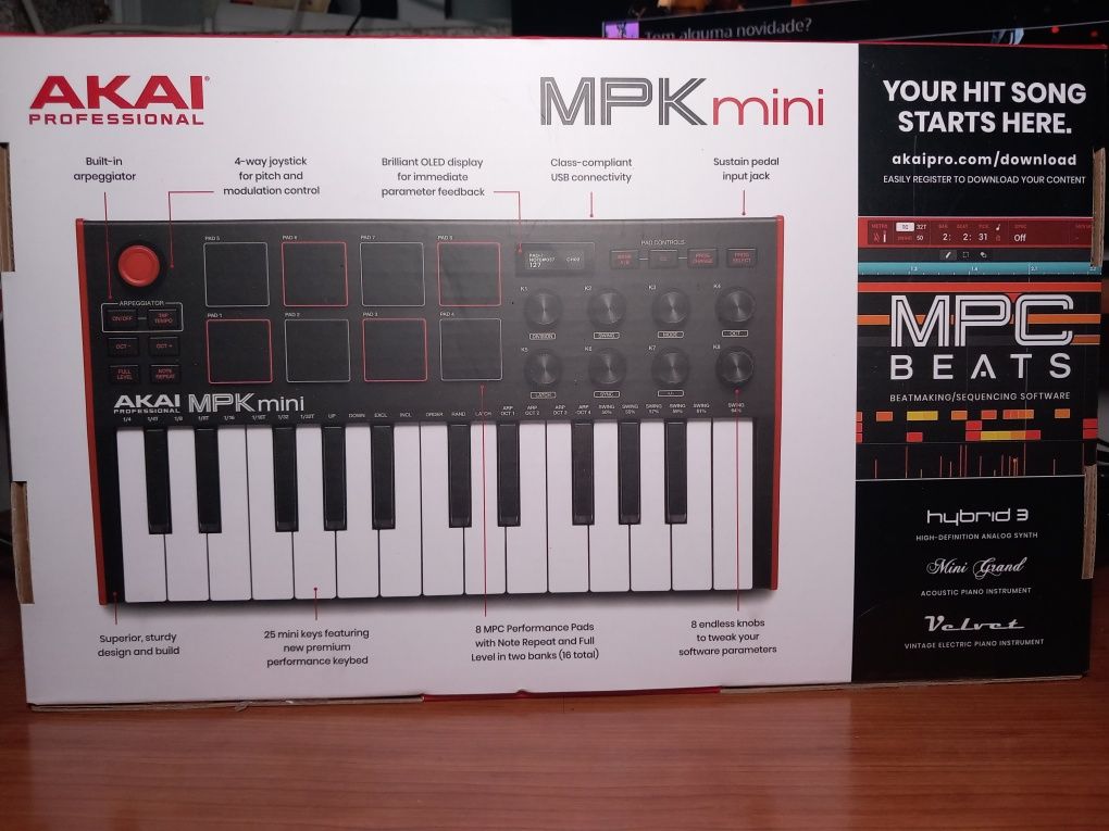 Controlador MIDI mpk mini COMO NOVO com caixa