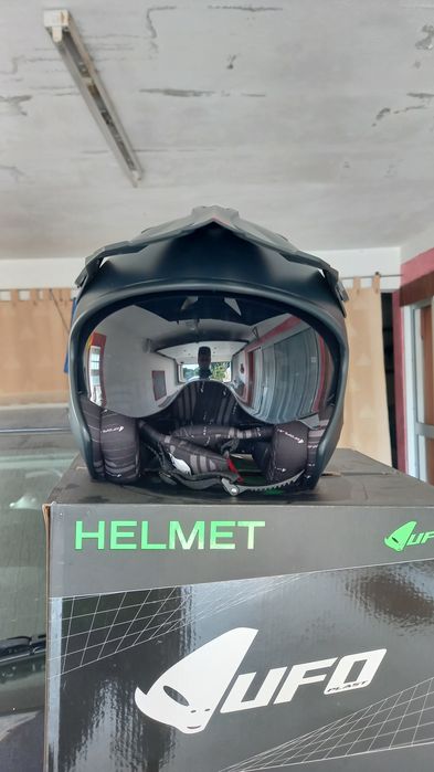 Capacete Jet UFO Sheratan he151 preto mate